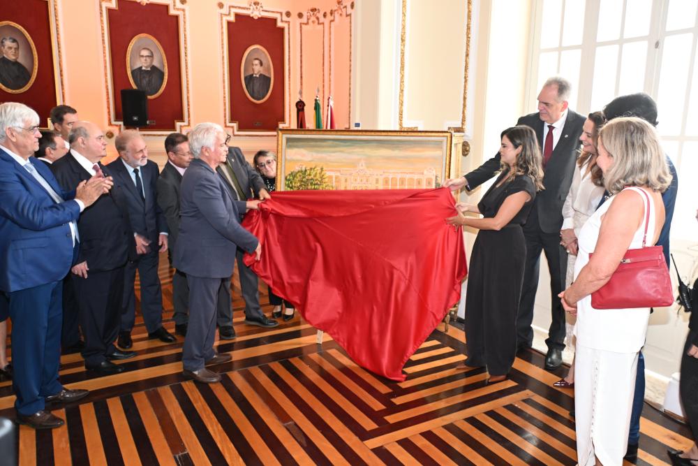 Quadro de Flávio Tavares homenageia os 135 anos do Tribunal de Justiça da Paraíba
