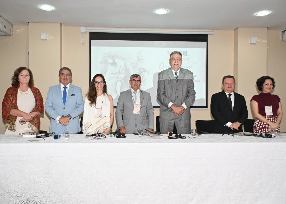 Foto do presidente do TJ e demais auxiliares e convidados do maior evento de Direito e Literatura da América Latina