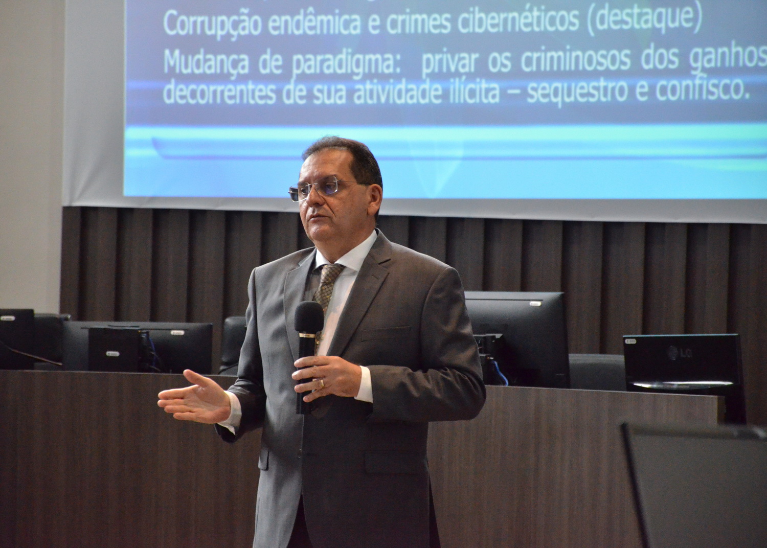 Em palestra no TJPB, ministro Reynaldo Soares da Fonseca aborda implantação do Juiz das Em palestra no TJPB, ministro Reynaldo Soares da Fonseca aborda implantação do Juiz das