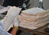Foto da Comissão Permanente de Avaliação Documental do TJPB na avaliação de processos para descarte