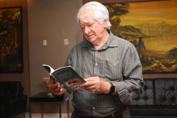 Des. aposentado Marcos William, autor da obra