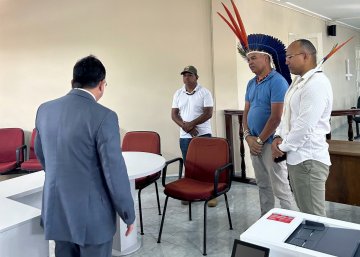 Cacique-geral (2 D) considerou o ato um momento histórico