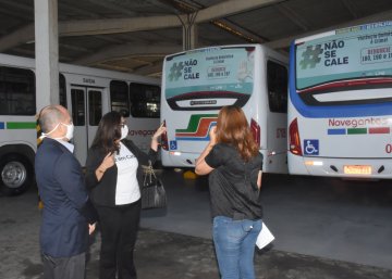 Campanha #NãoSeCale de combate à violência contra a mulher passa a circular em 20 ônibus de JP / Fotos: Ednaldo Araújo