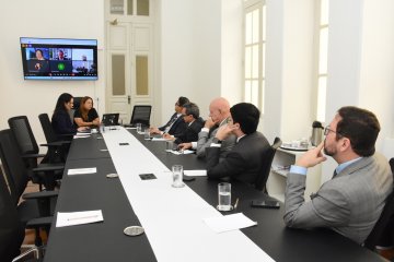 A reunião foi no sistema hibrido