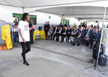 Foto do ministro Edson Fachin no presídio Silvio Porto