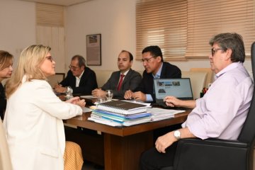 Melhoria do sistema socieducativo é tema de reunião entre membros da Justiça, MP e Governo do Estado / Foto: Secom/PB