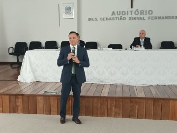 Paulo Locatelli foi o primeiro palestrante do dia 