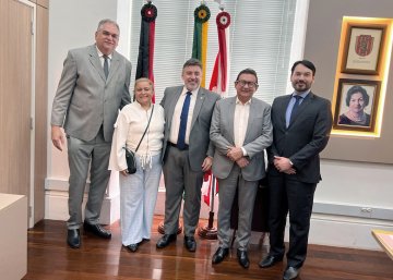 Presidente Fred com comitiva de Coremas