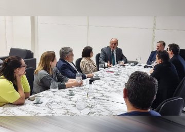 -Imagem da reunião entre desembargador e juízes
