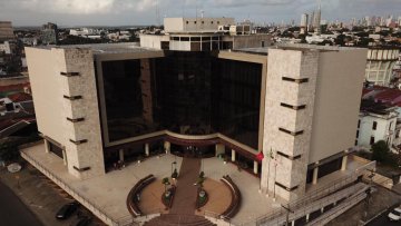 Dono de Shopping é condenado por aterrar mangue e causar danos ambientais ao Rio Jaguaribe / Foto: Cláudio Ataide