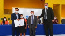 Foto da solenidade de entrega de escrituras de imóveis a cidadãos do Município de Bananeiras