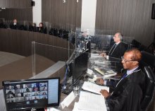 Sessão administrativa do Tribunal Pleno 