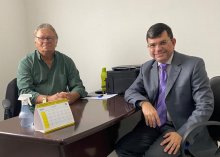 Foto da visita do Juiz Judson ao Presidente da Câmara Municipal de Rio Tinto Vereador  Severino 