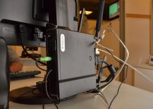 Foto da instalação de novos computadores no Fórum Criminal