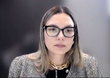 Foto da diretoa Izabel Izidro